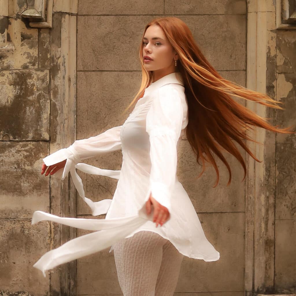 Lanaca 2 no1 Lanaca AMA Music Agency Audionetworks