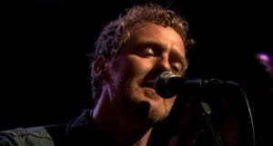 Glen-Hansard_Review_MusicIndustry